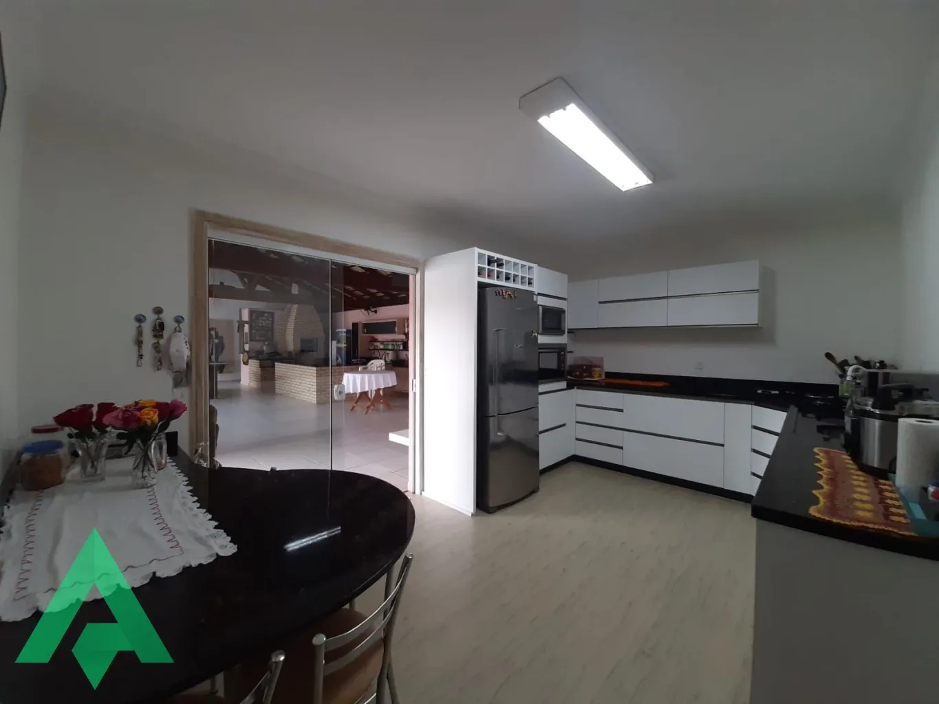 Ótima Casa semimobiliada com Piscina à venda, no Bairro Escola Agrícola! — foto 4