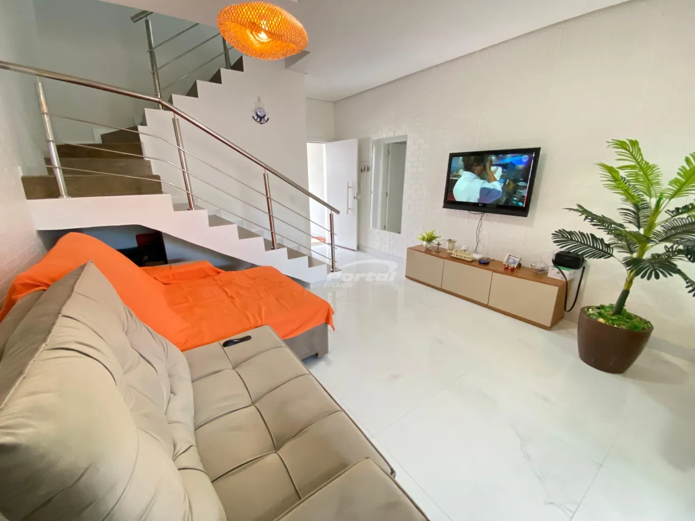 Casa mobiliada disponível para locação no bairro Itacolomi, em Balneário Piçarras/SC. — foto 4