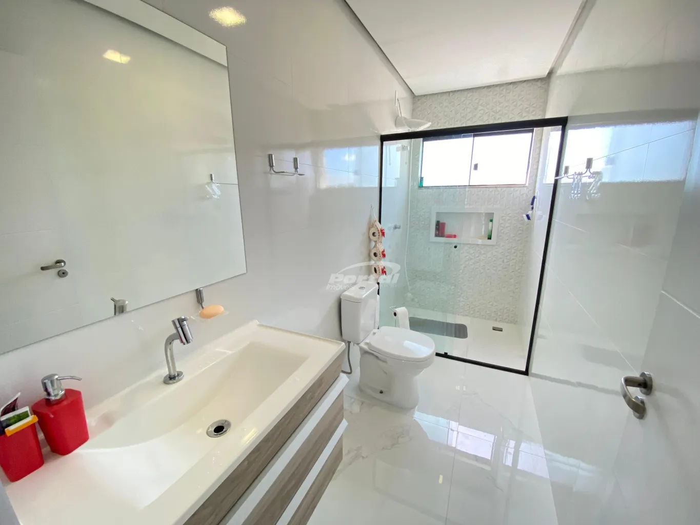 Casa mobiliada disponível para locação no bairro Itacolomi, em Balneário Piçarras/SC. — foto 7