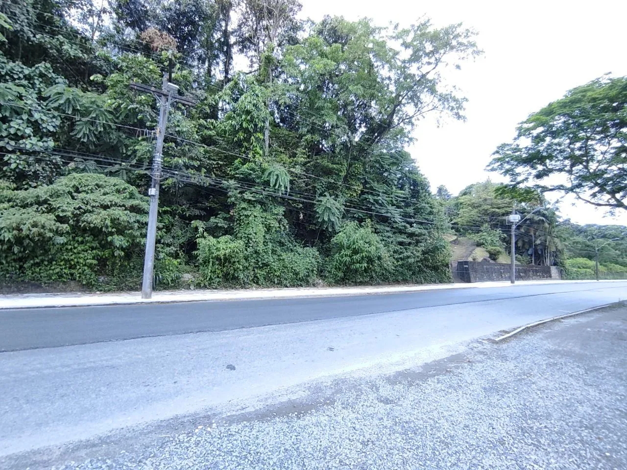 Terreno à venda no bairro Boa Vista em Joinville, por R$ 550.000.00. — foto 3
