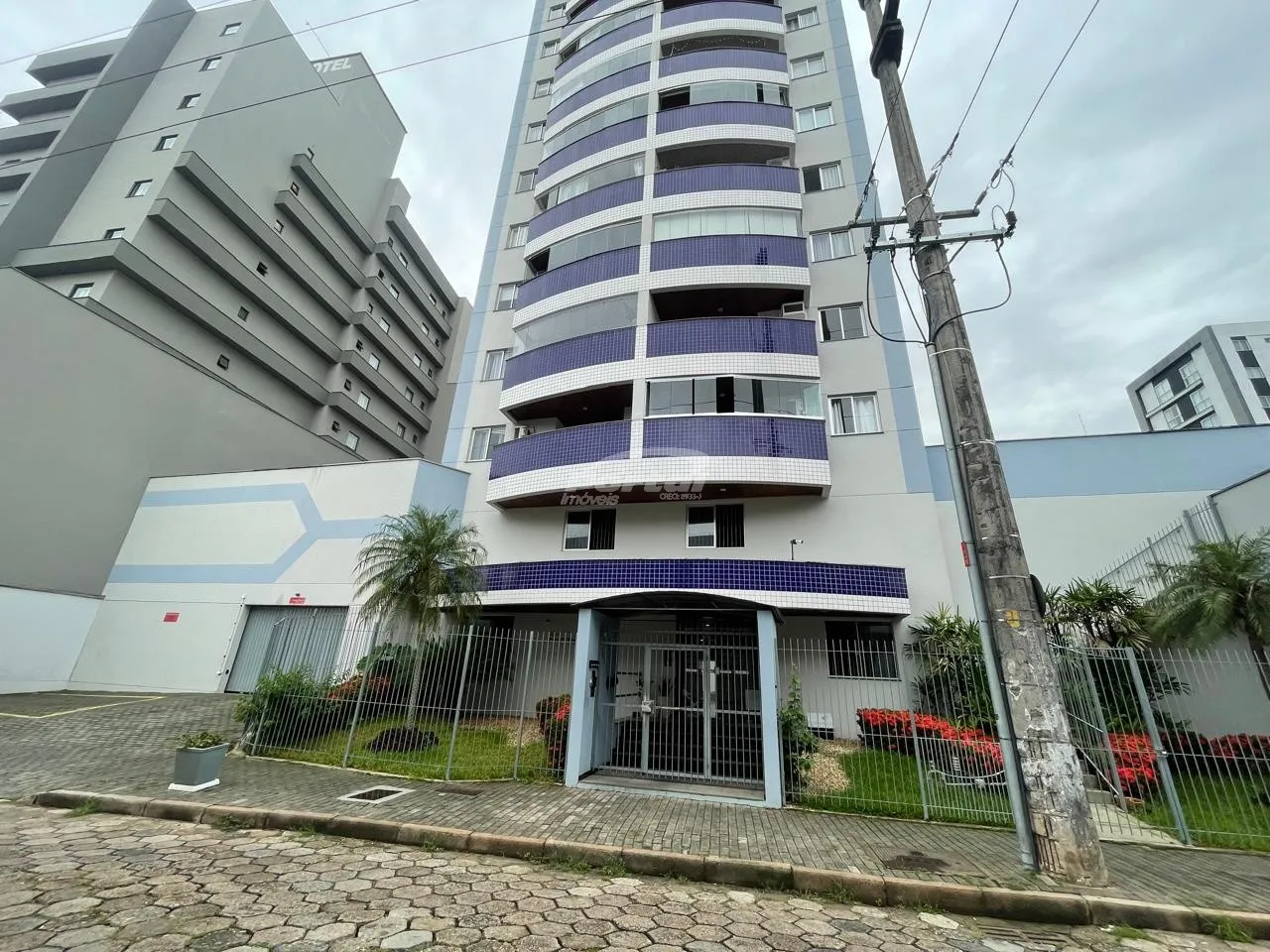 Apartamento semi mobiliado localizado no bairro Velha - foto 1