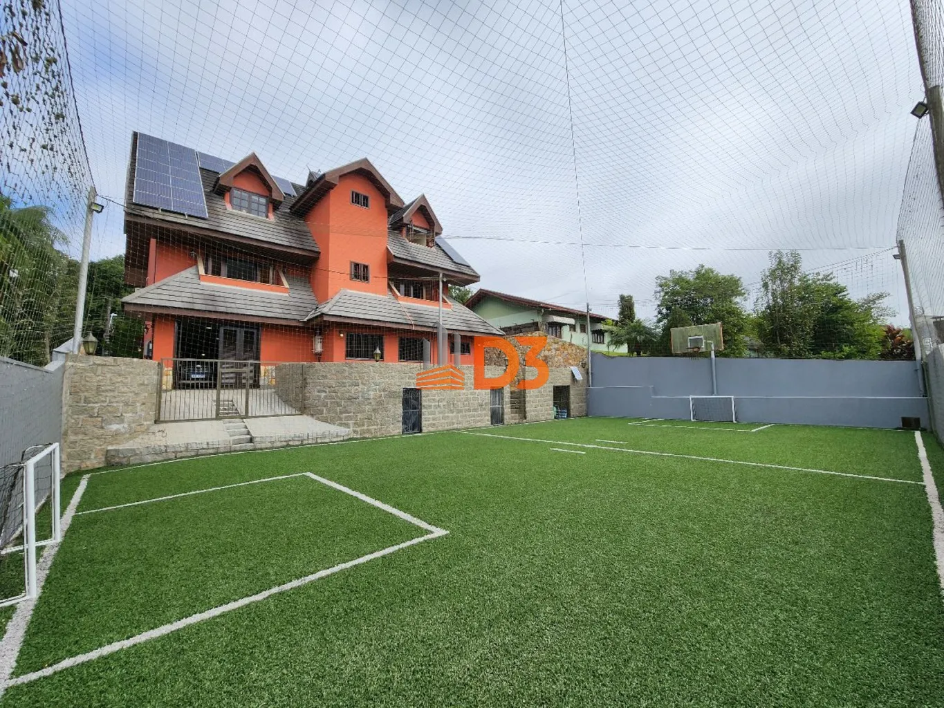 Incrível casa com espaço de lazer feita para você aproveitar cada parte! — foto 2