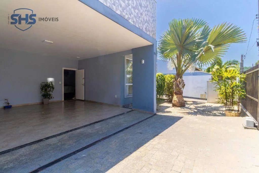 Linda casa com piscina com 4 quartos, sendo 1 suíte e com piscina no bairro da Velha — foto 3