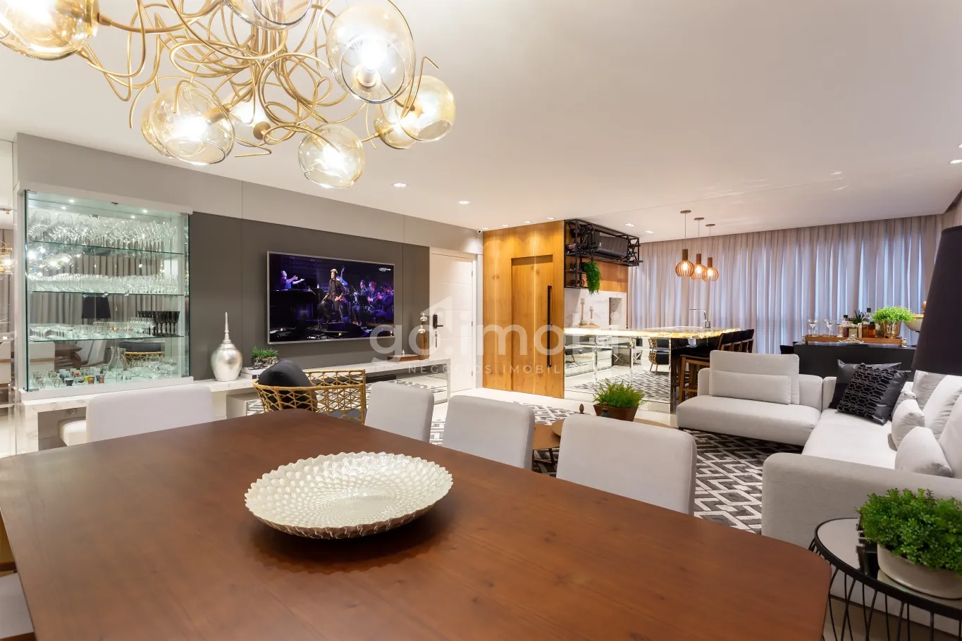 Apartamento Finamente Mobiliado no Bairro das Nações em Indaial — foto 3