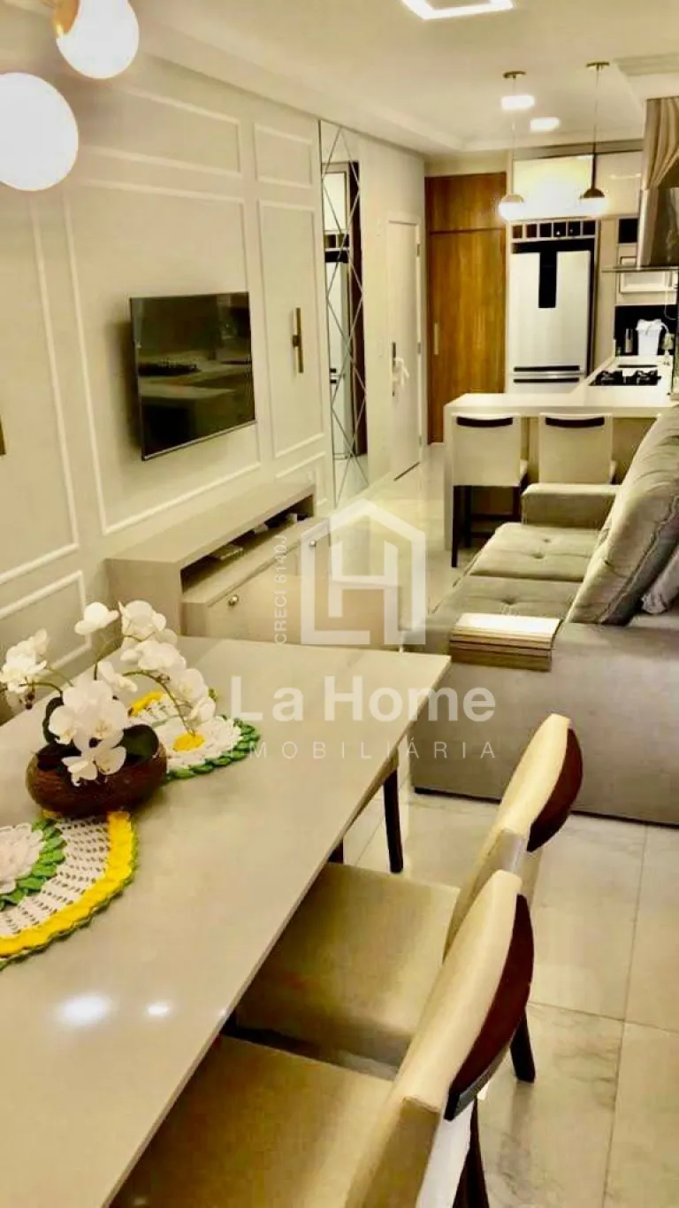 Apartamento de alto padrão com 03 suítes a venda em Itapema - Meia praia - foto 1