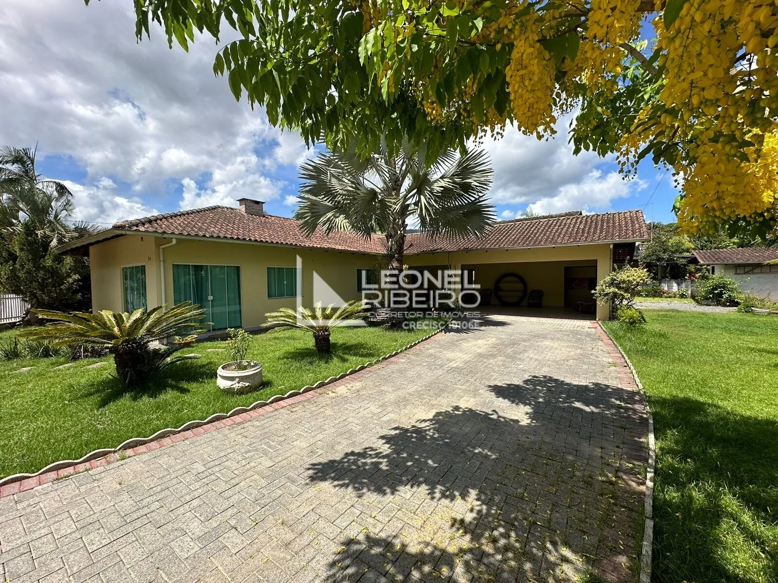 Casa à venda com 3 dormitórios no bairro Quintino em Timbó/SC - foto 1