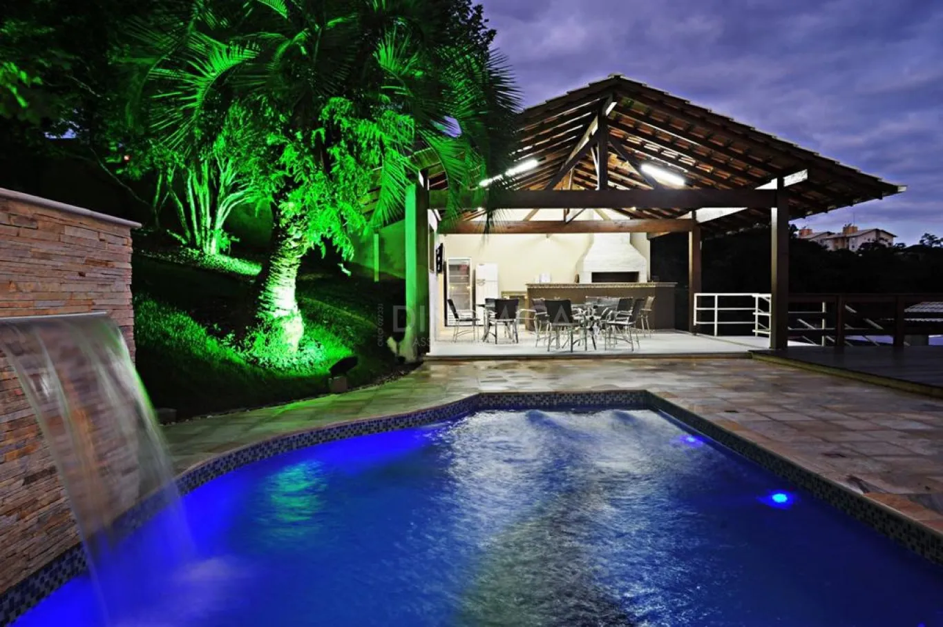 Excelente casa comercial ou residencial à venda no bairro Itoupava Norte em Blumenau. — foto 2