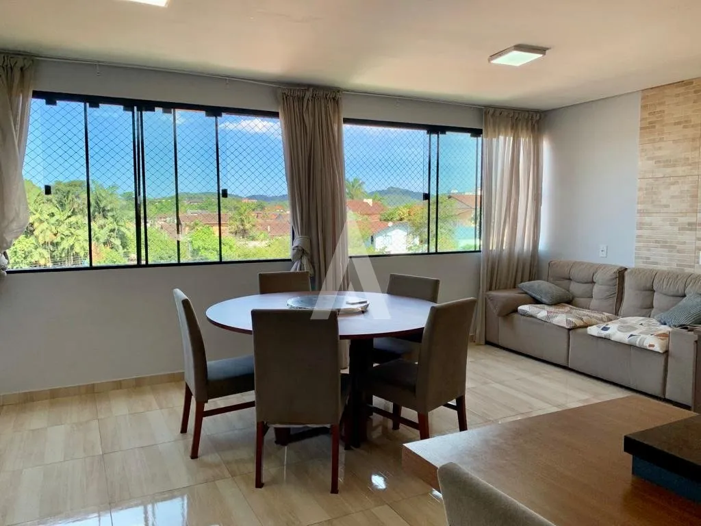 Casa com 1 suíte(s) mais 2 quarto(s) à venda no bairro Santa Catarina em Joinville, por R$ 690.000.00. — foto 7