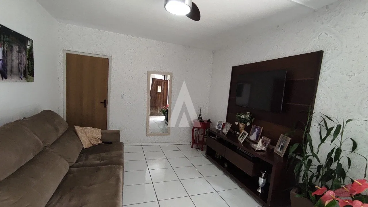 Casa com 1 suíte(s) mais 3 quarto(s) à venda no bairro Bom Retiro em Joinville, de R$ 830.000,00 por R$ 788.000.00. - foto 1