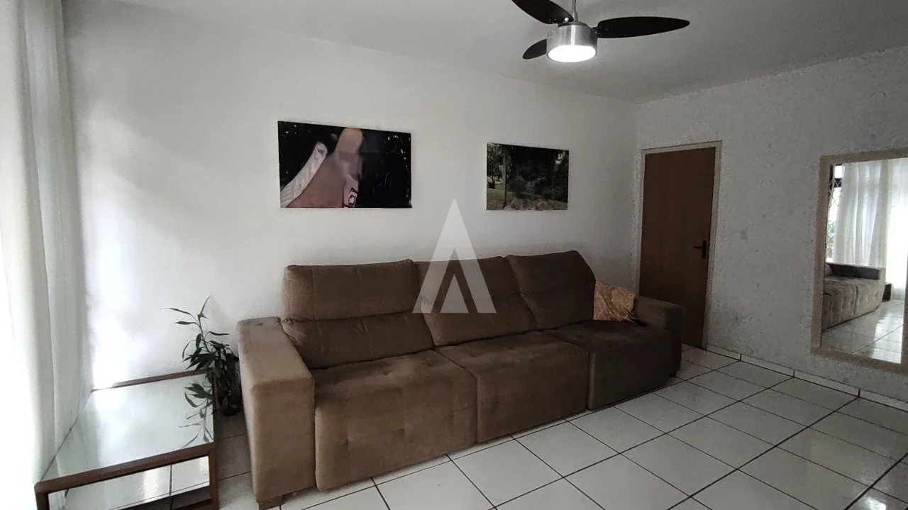 Casa com 1 suíte(s) mais 3 quarto(s) à venda no bairro Bom Retiro em Joinville, de R$ 830.000,00 por R$ 788.000.00. — foto 2