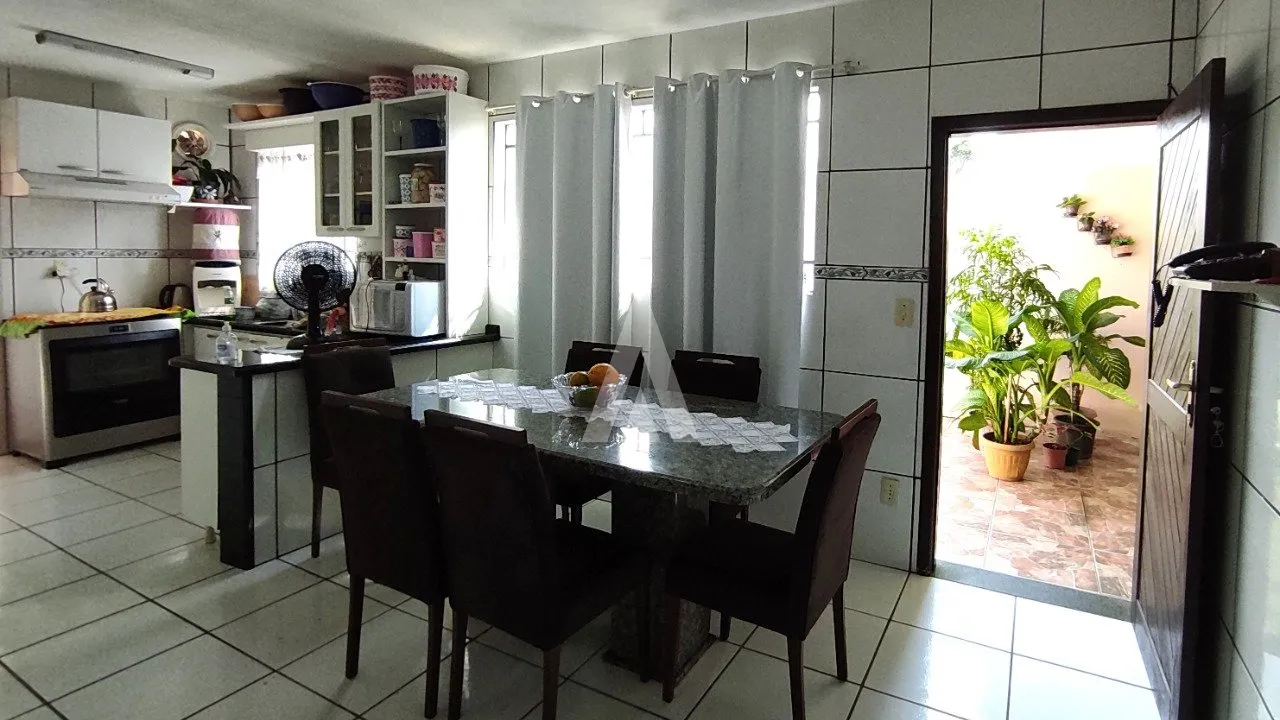 Casa com 1 suíte(s) mais 3 quarto(s) à venda no bairro Bom Retiro em Joinville, de R$ 830.000,00 por R$ 788.000.00. — foto 6