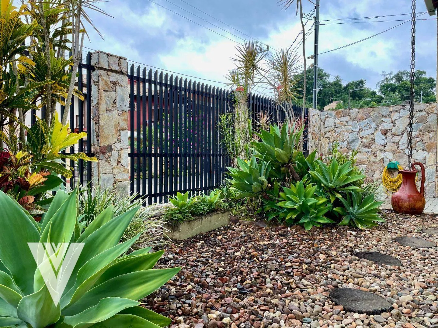Casa com 3 dormitórios, sendo 1 suíte, 230 m - venda por R$ 850.000 - Água Verde - Blumenau/SC — foto 5