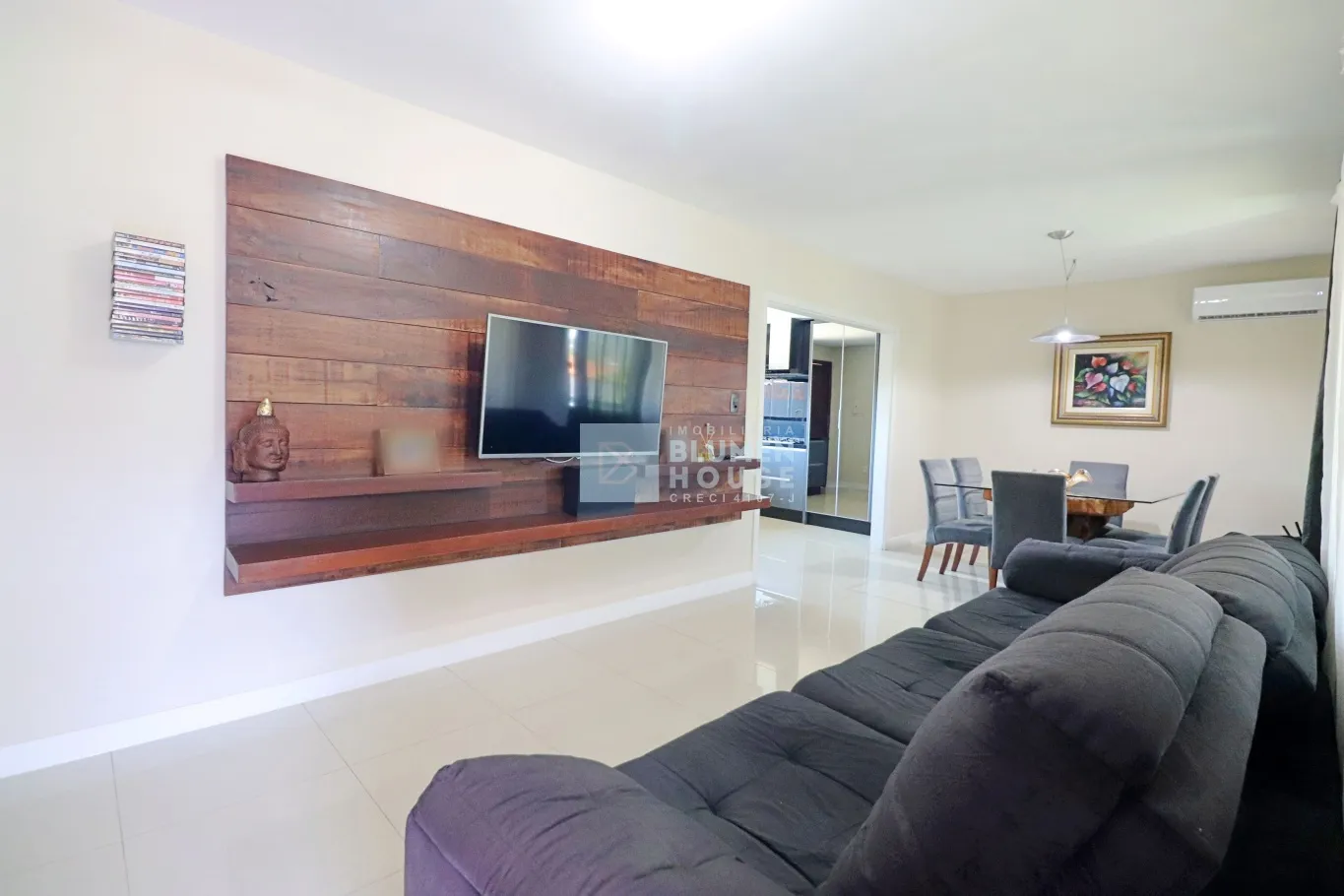 Ampla casa com piscina no bairro Fortaleza! — foto 4