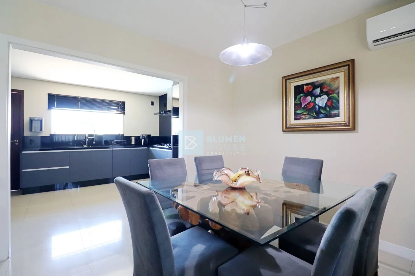 Ampla casa com piscina no bairro Fortaleza! — foto 6