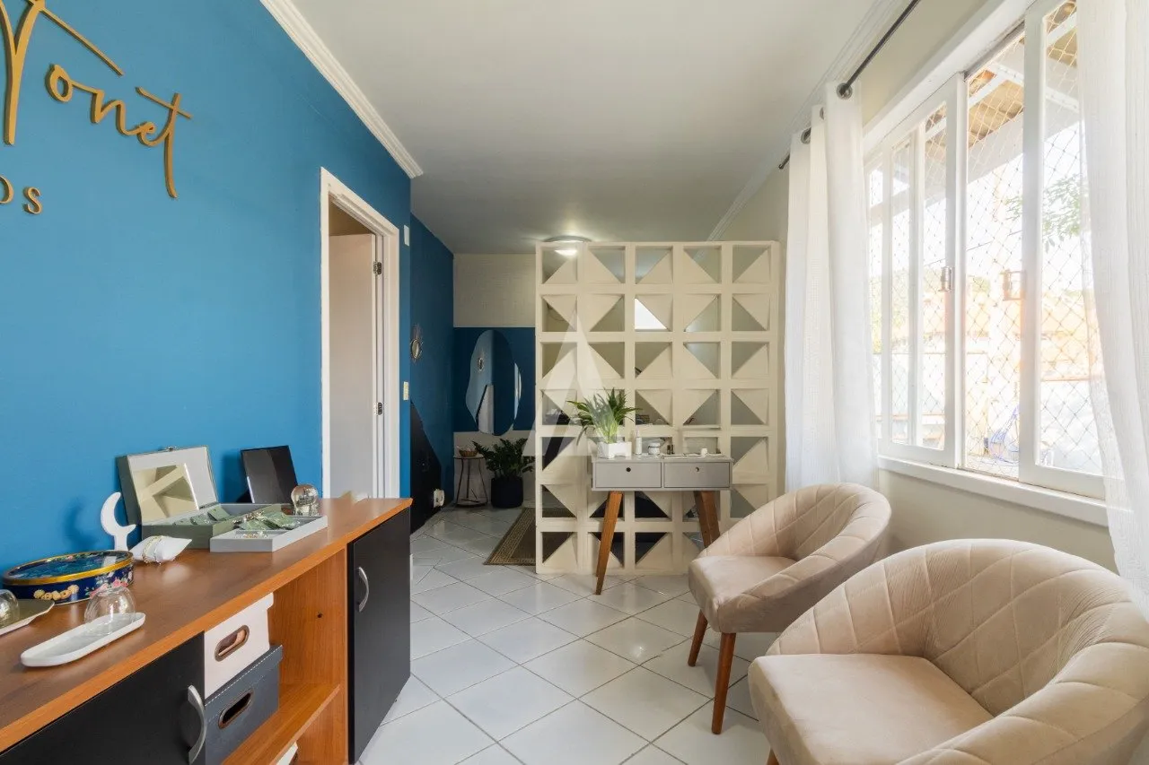 Casa com 2 suíte(s) mais 1 quarto(s) à venda no bairro Glória em Joinville, por R$ 1.000.000.00. — foto 2