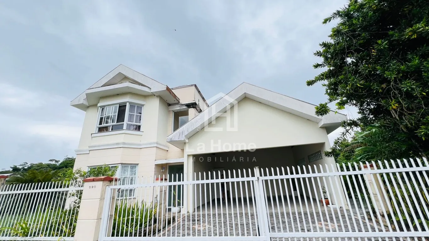 Casa com terreno de 1.000,00m , 4 dormitórios sendo 01 suíte com closet e varanda - Garcia, Blumenau - foto 1