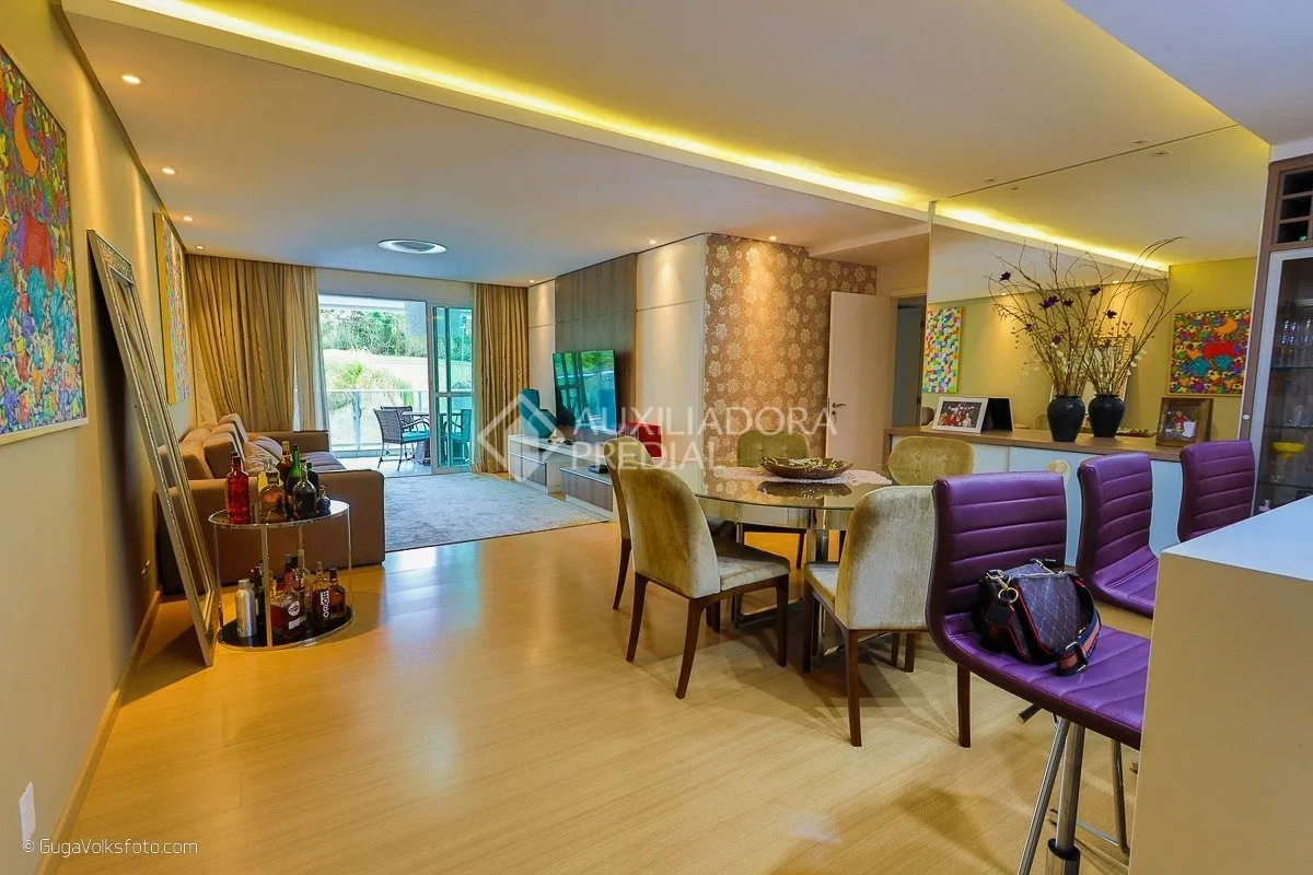 Apartamento à venda com 4 quartos e 3 suítes, 2 vagas, 216m² no Cacupé, Florianópolis - foto 1