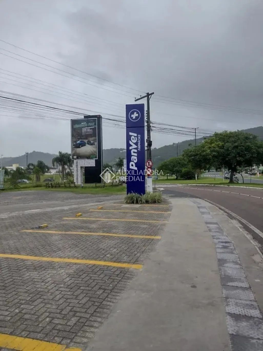 Loja à venda, 150m² na AFONSO DELAMBERT NETO no Lagoa da Conceição, Florianópolis — foto 7