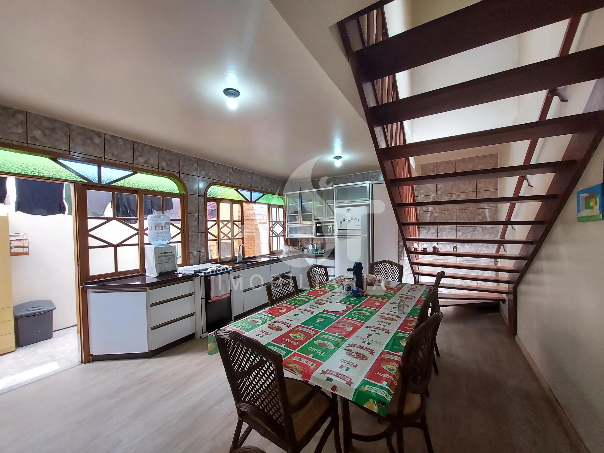 Casa à venda com 5 quartos, 396m² no Campeche, Florianópolis - foto 1