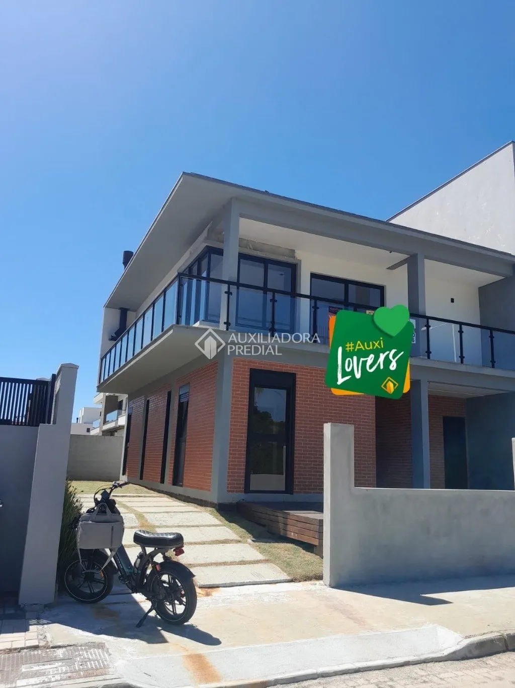 Casa à venda com 3 quartos e 2 suítes, 193m² no Rio Tavares, Florianópolis - foto 1