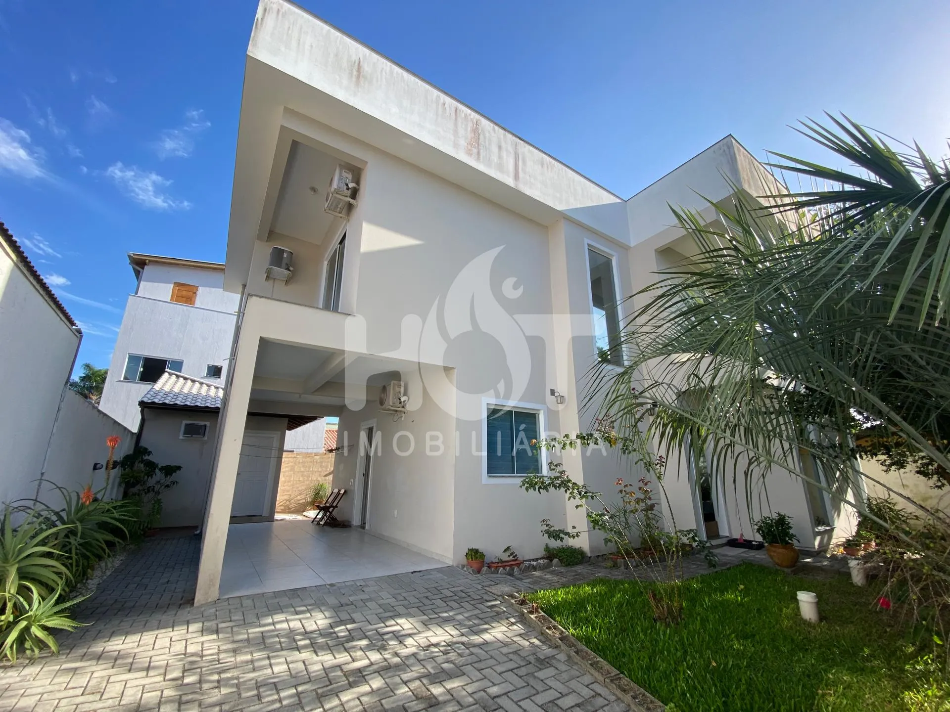 Casa à venda com 4 quartos e 1 suíte, 300m² no Campeche, Florianópolis - foto 1