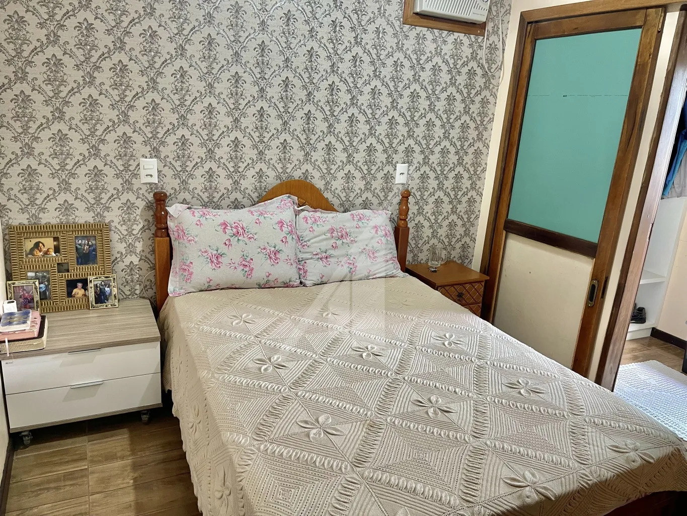 Ótima residência edificada com cerca de 140m em um terreno de aproximadamente 210m, localizada no bairro Itoupavazinha. — foto 7