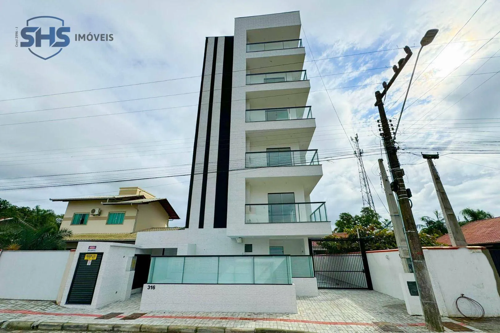Apartamento com 3 dormitórios à venda, 97 m por R$ 733.700,00 - Centro - Balneário Piçarras/SC - foto 1