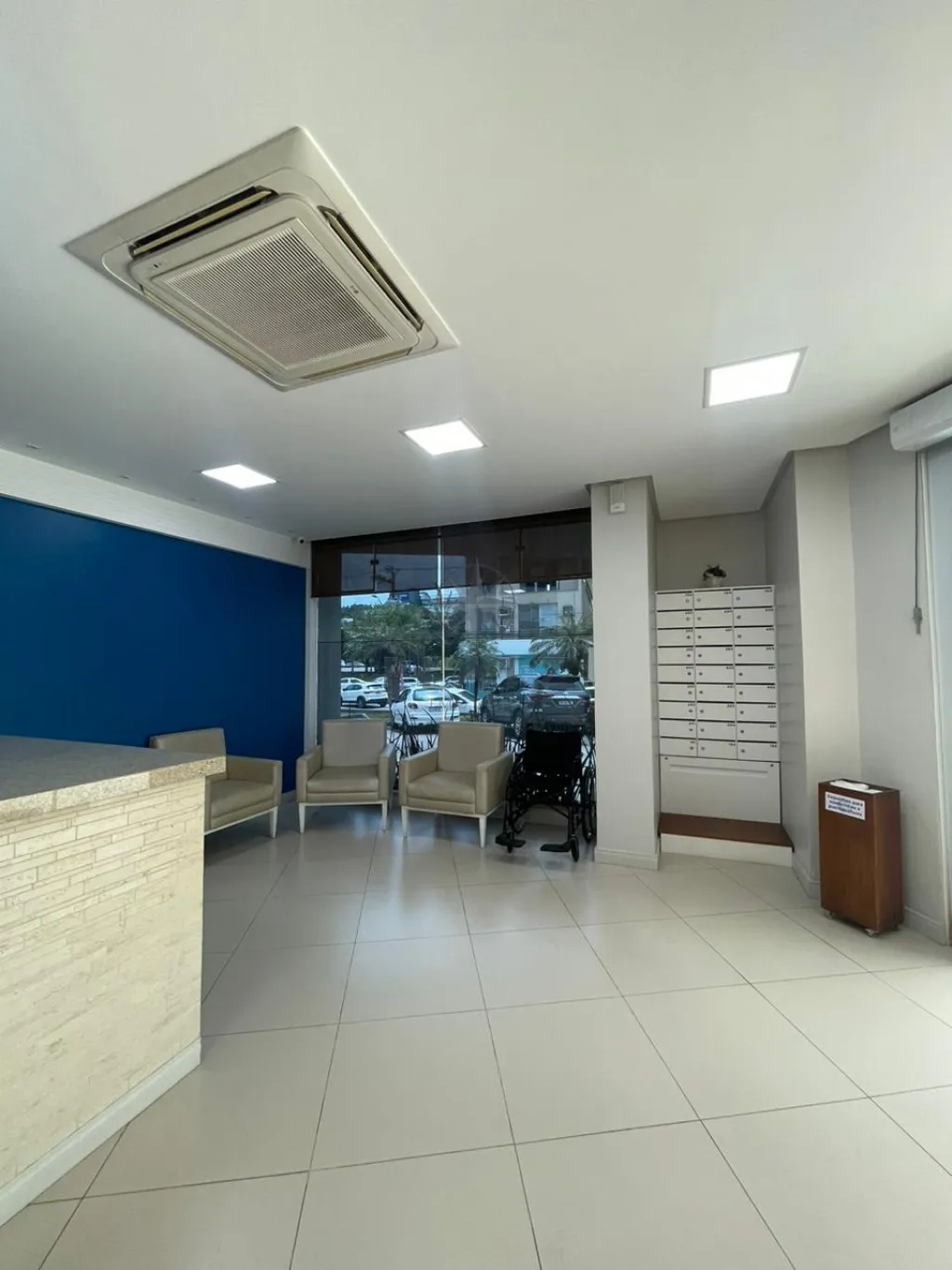 Sala Comercial Mobiliada — foto 2