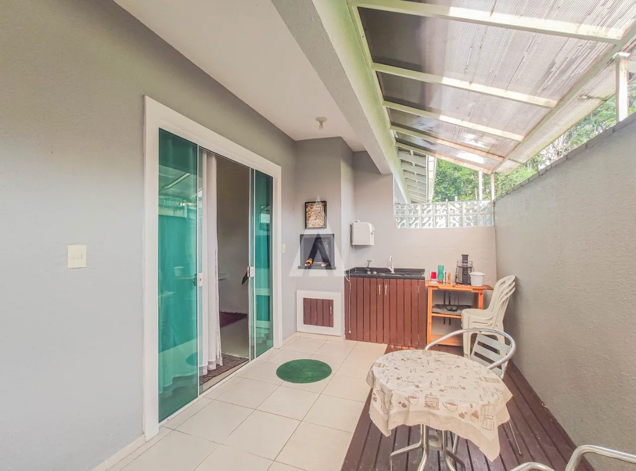 Sobrado com 1 suíte(s) mais 1 quarto(s) à venda no bairro FLORESTA em JOINVILLE, por R$ 600.000.00. — foto 3