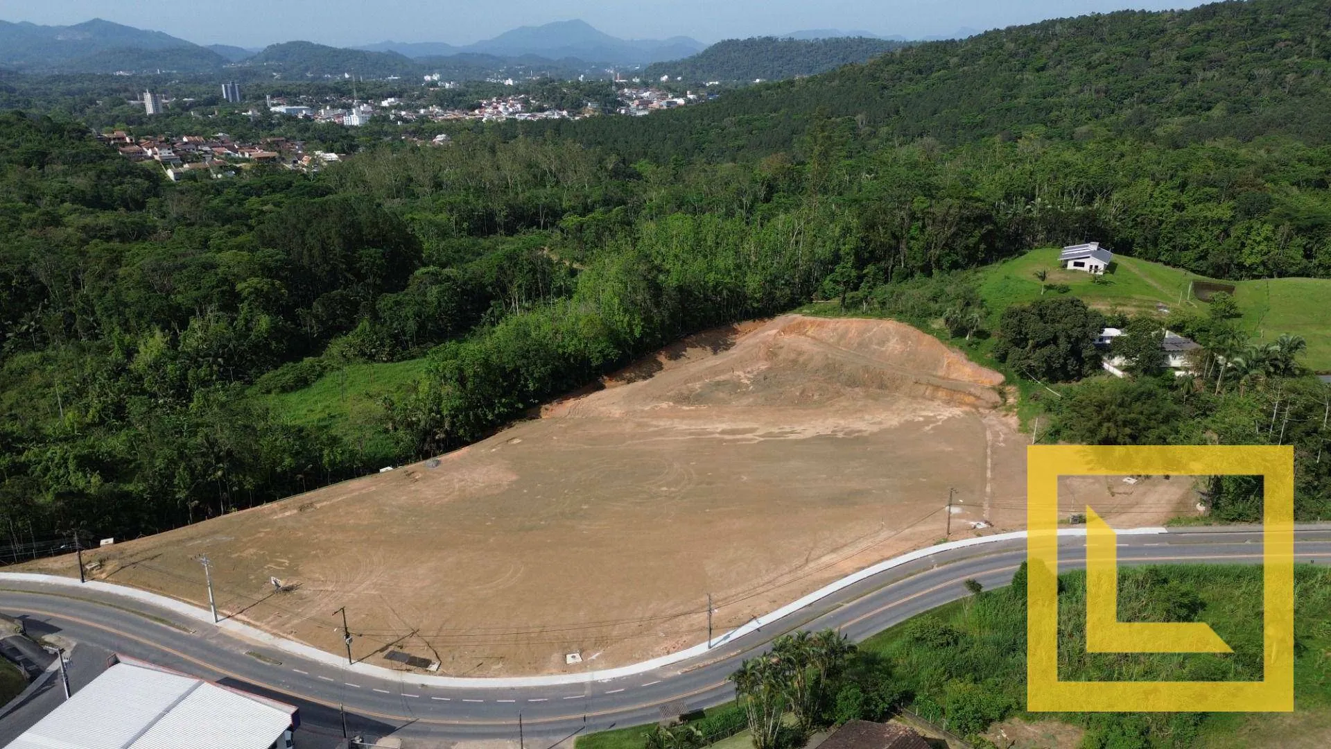 Terreno à venda, até 8mil m. - foto 1