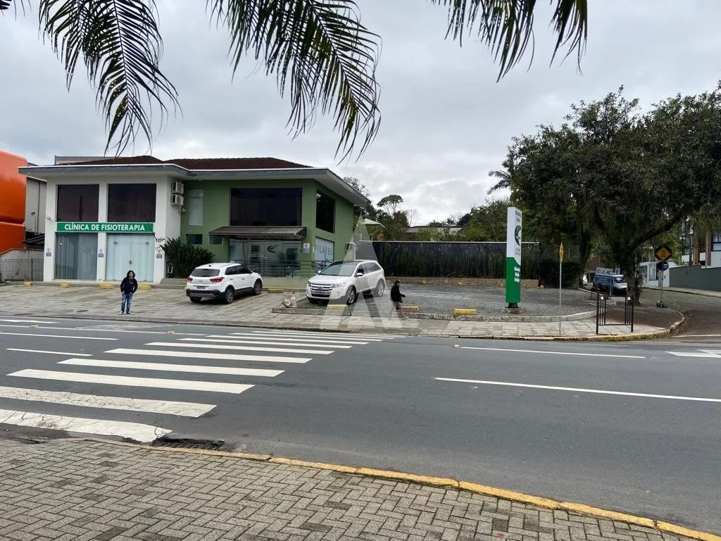 Terreno à venda no bairro América em Joinville, por R$ 8.000.000.00. — foto 2