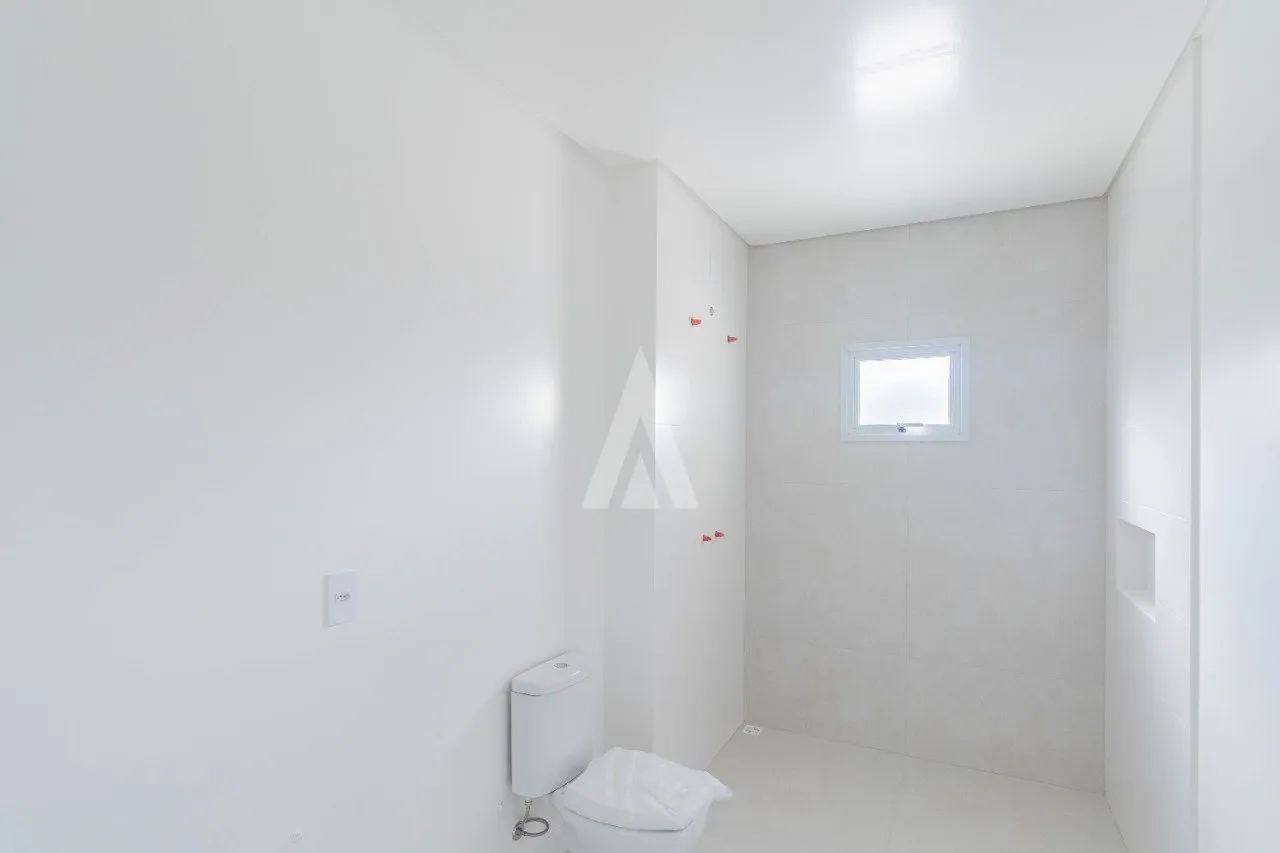 Sobrado com 2 suíte(s) mais 2 quarto(s) à venda no bairro Atiradores em Joinville, por R$ 2.215.000.00. — foto 6