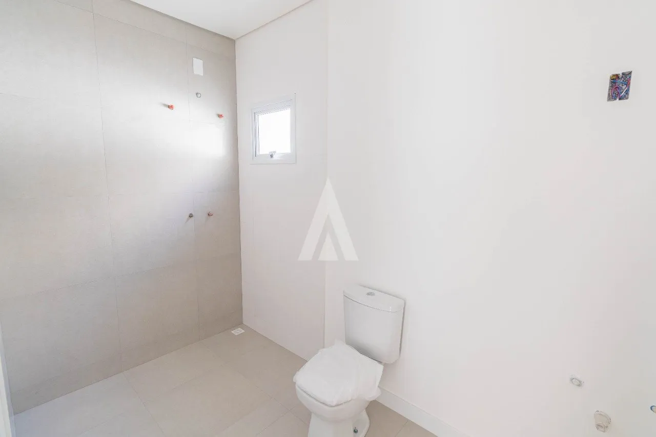 Sobrado com 2 suíte(s) mais 2 quarto(s) à venda no bairro Atiradores em Joinville, por R$ 2.215.000.00. — foto 7