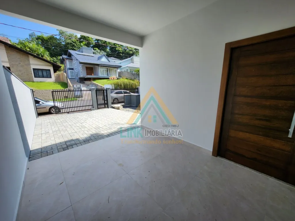 Sobrado no Centro da Cidade de Pomerode com de 118,00m de Área Construída e com Terreno 180,10m. — foto 5