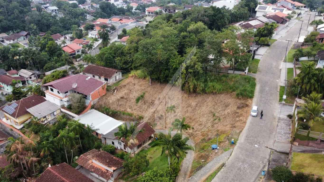 - ABELARDO IMÓVEIS - Terreno com 634,55 m, ótima localização, próximo à Padaria dos Caçadores. — foto 4