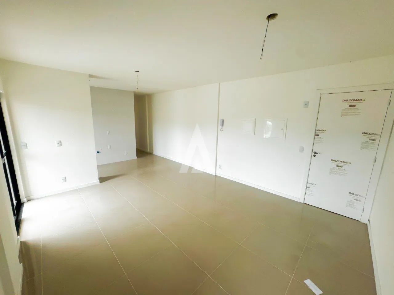 Apartamento com 1 suíte(s) mais 2 quarto(s) à venda no bairro GLÓRIA em JOINVILLE, por R$ 570.000.00. — foto 3