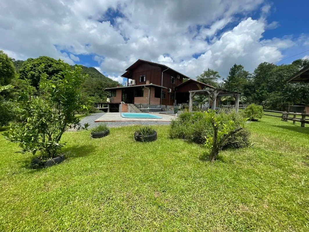 Chácara com 3 dormitórios à venda, 5000 m por R$ 985.000 - Warnow - Indaial/SC - foto 1