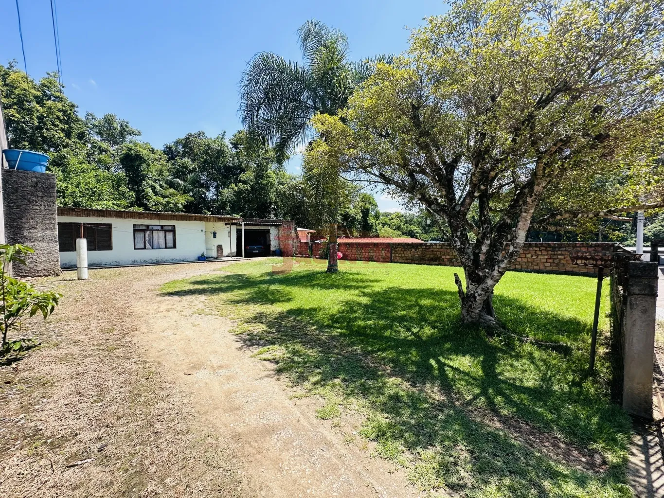 Terreno plano de 362m, com casa alvenaria com 3 quartos, no bairro Itoupavazinha. — foto 4