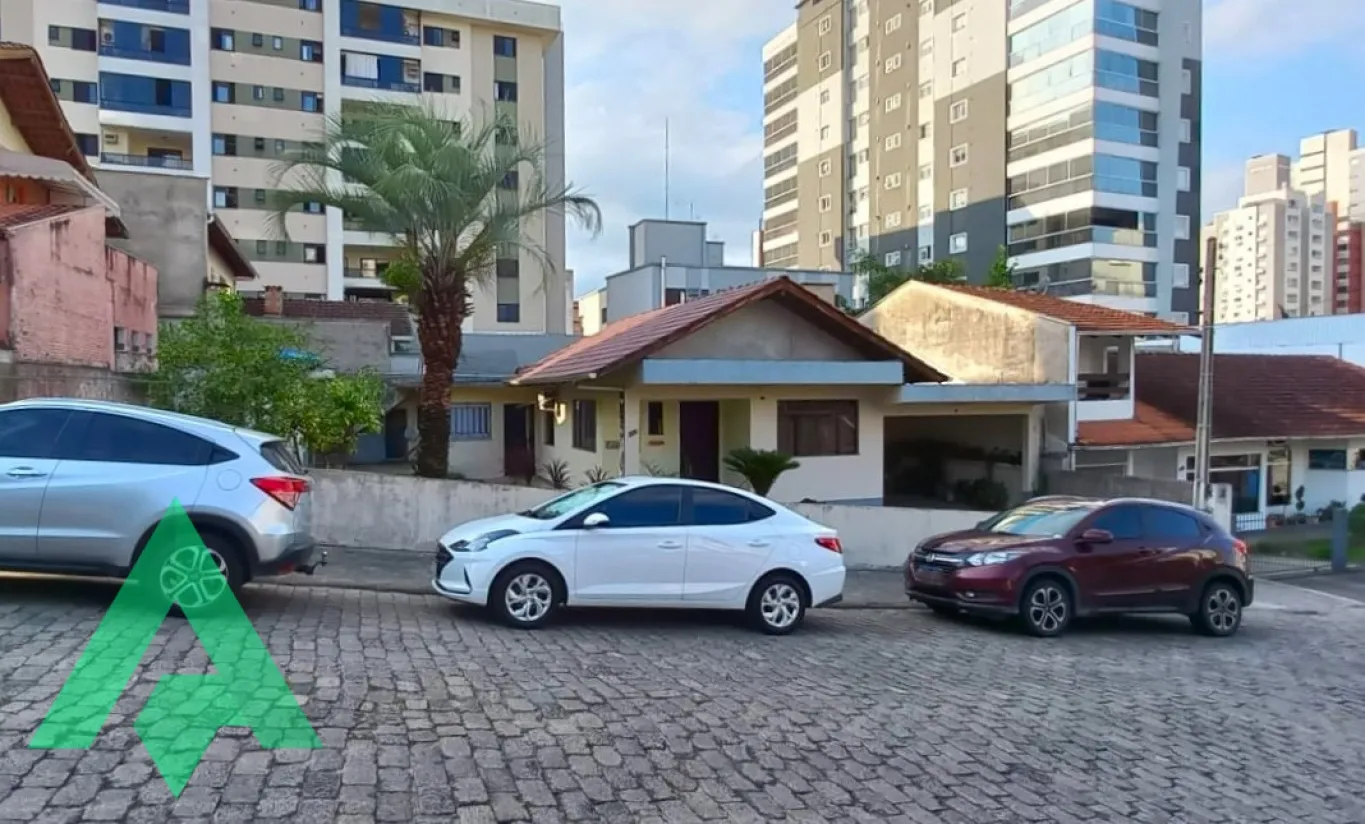 Ótima Casa com 3 dormitórios à venda, no Bairro Vila Nova em Blumenau! — foto 7