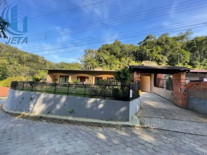 CASA RESIDENCIAL COM PISCINA - foto 1