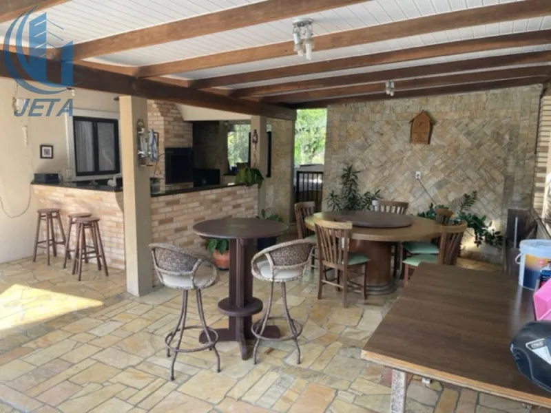 CASA RESIDENCIAL COM PISCINA — foto 6