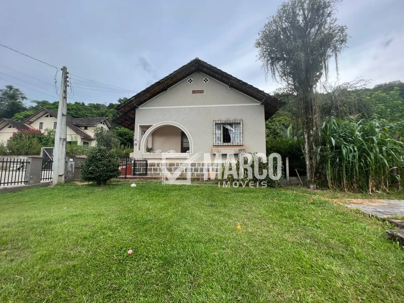 Charmosa casa germânica no coração de Pomerode. — foto 7