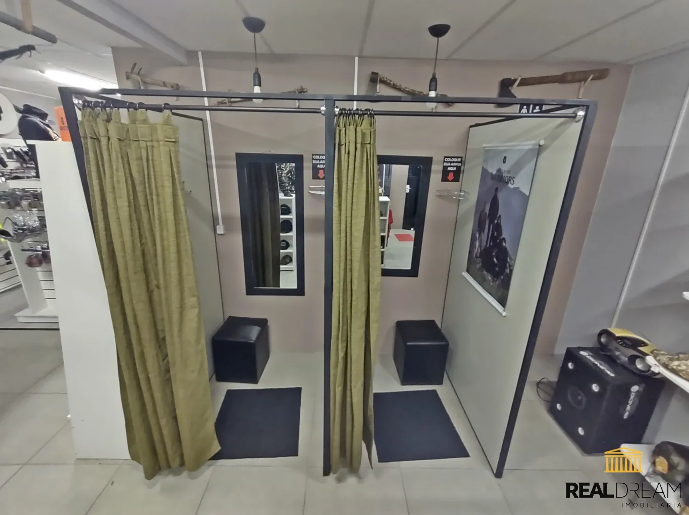 Casa comercial e Apartamento de 2 dormitórios nos fundos. — foto 4