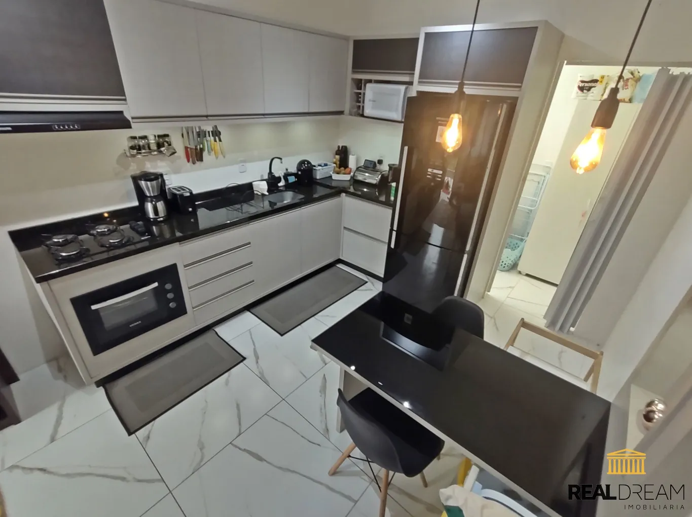 Casa comercial e Apartamento de 2 dormitórios nos fundos. — foto 6