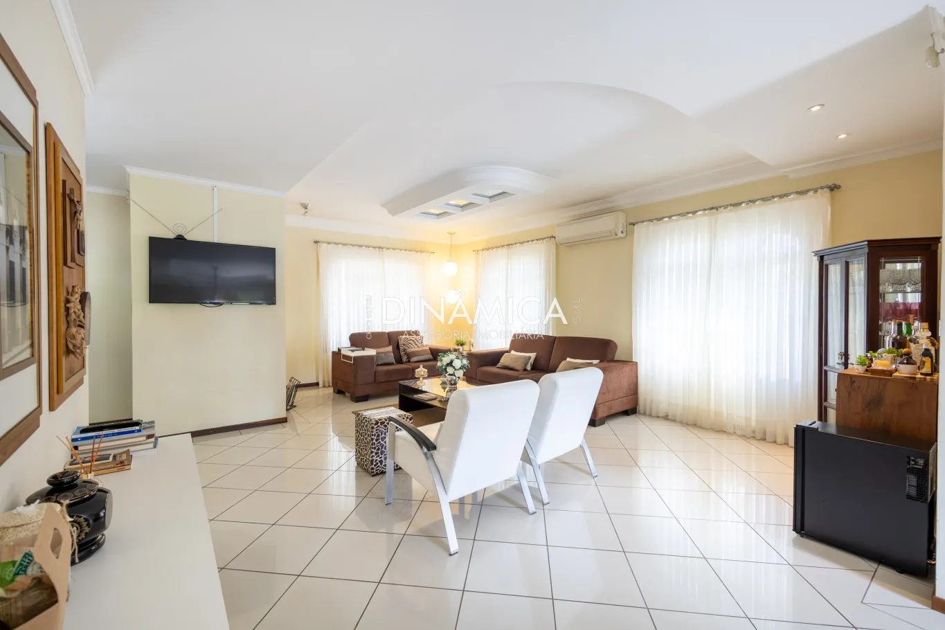 Casa comercial e residencial no bairro Ponta Aguda em blumenau, semimobiliada, 02 pisos, possibilidade de 02 ambientes 06 vagas de garagem na Dinâmica Sul a imobiliária em Blumenau presente nas suas conquistas — foto 6