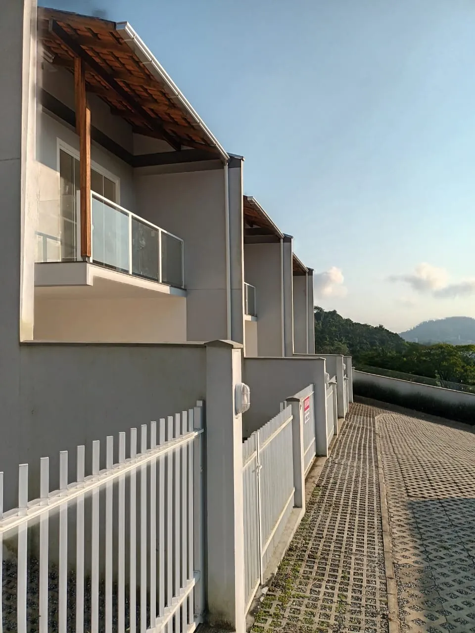 Sobrados com 2 suítes + banheiro social, com 85m privativos no Bairro Badenfurt! — foto 2