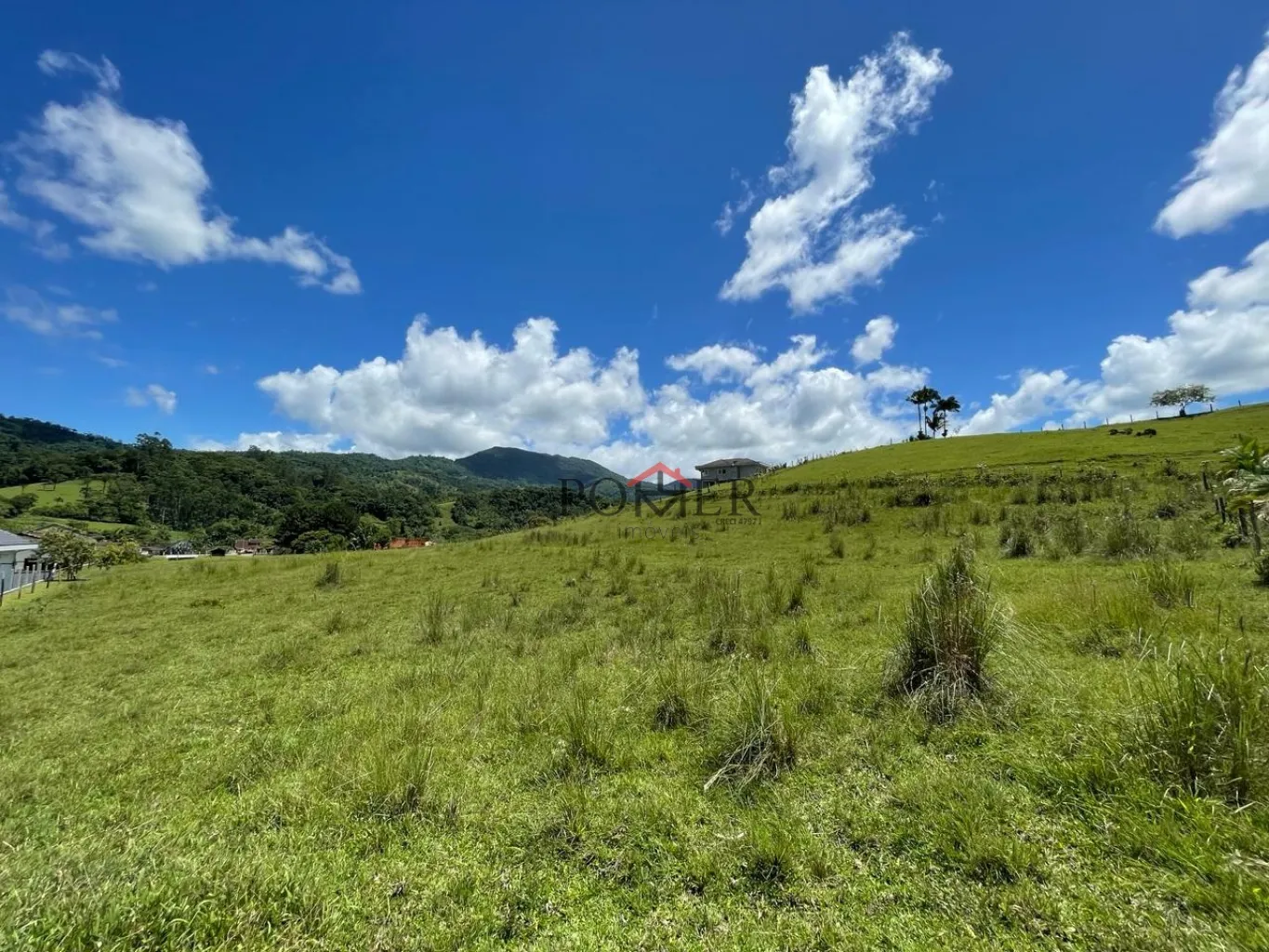 Lindo terreno na Rota do Enxaimel em Testo Alto na cidade de Pomerode com 9.192,45m. — foto 2