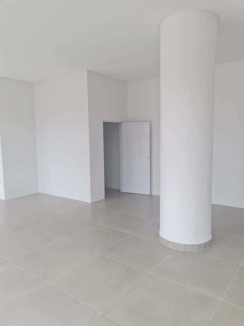 Excelente oportunidade! Sala Comercial Próximo ao Hospital Santa Catarina. — foto 2