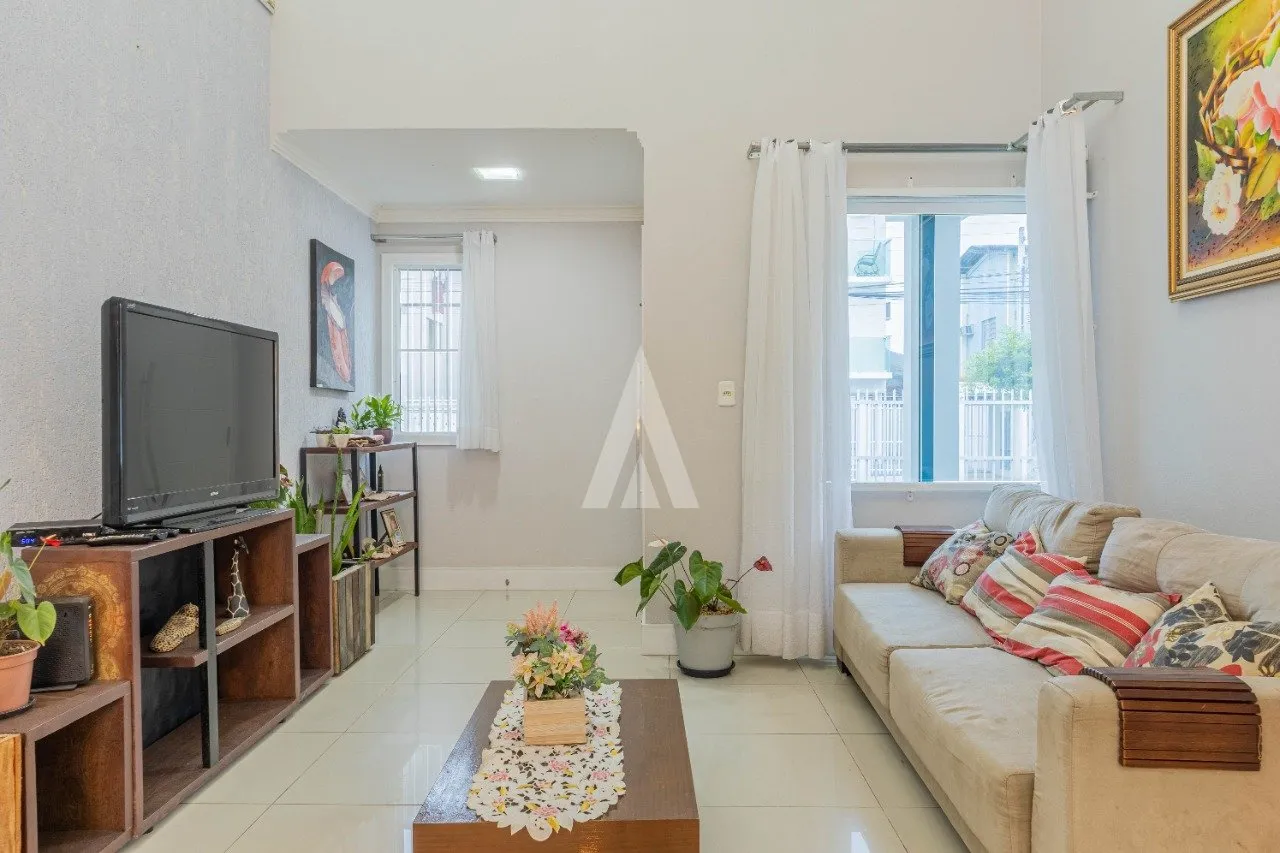 Sobrado com 1 suíte(s) mais 2 quarto(s) à venda no bairro Jardim Iririú em Joinville, por R$ 1.400.000.00. — foto 3