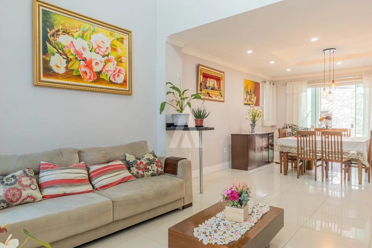 Sobrado com 1 suíte(s) mais 2 quarto(s) à venda no bairro Jardim Iririú em Joinville, por R$ 1.400.000.00. — foto 6